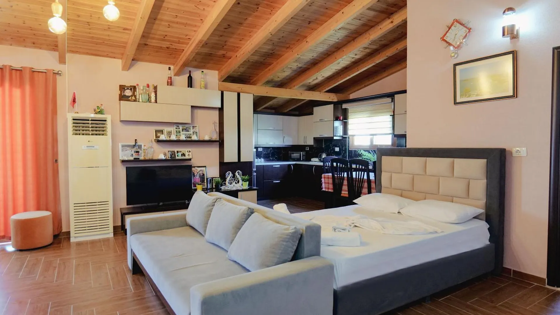 Vila Shpetimi Ksamil Otel