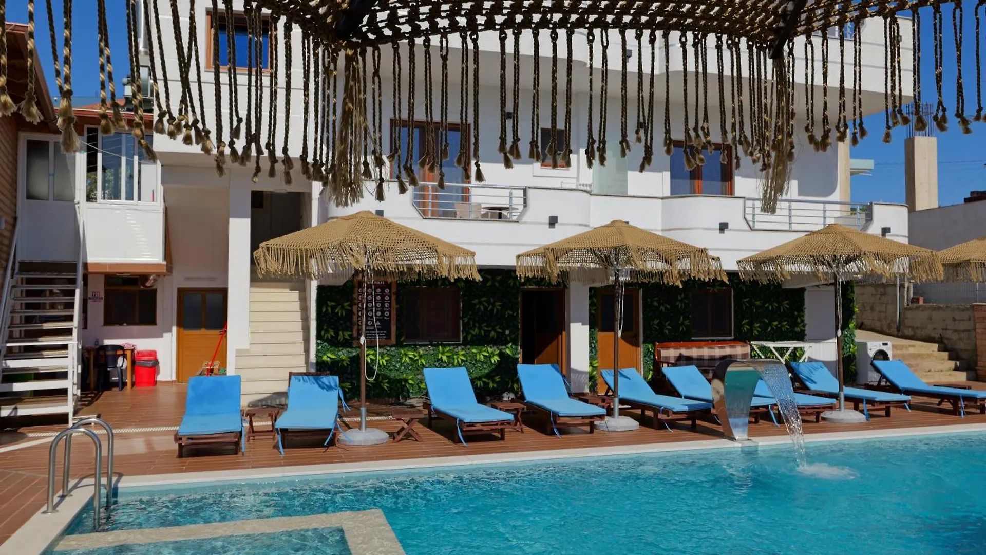 *** Otel Vila Shpetimi Ksamil Arnavutluk