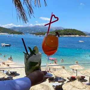 Four Islands Hotel