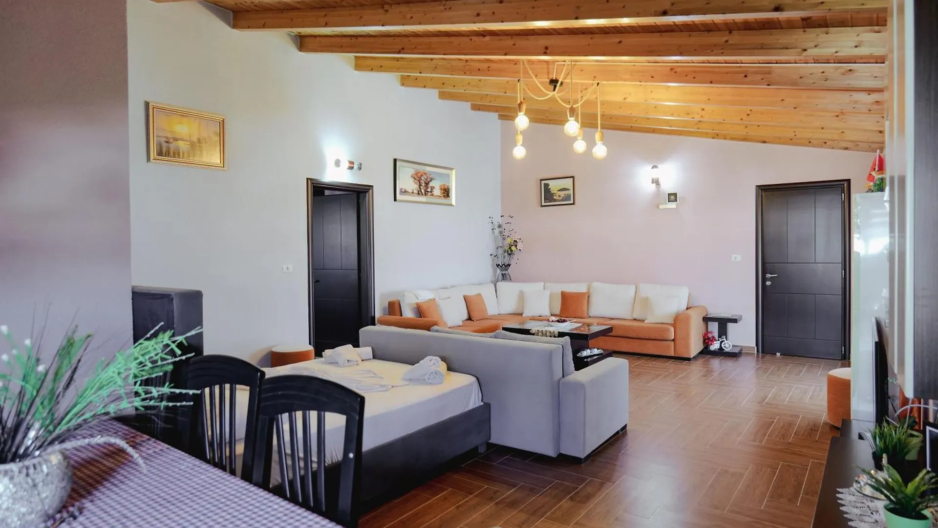 *** Hotel Vila Shpetimi Ksamil Albania