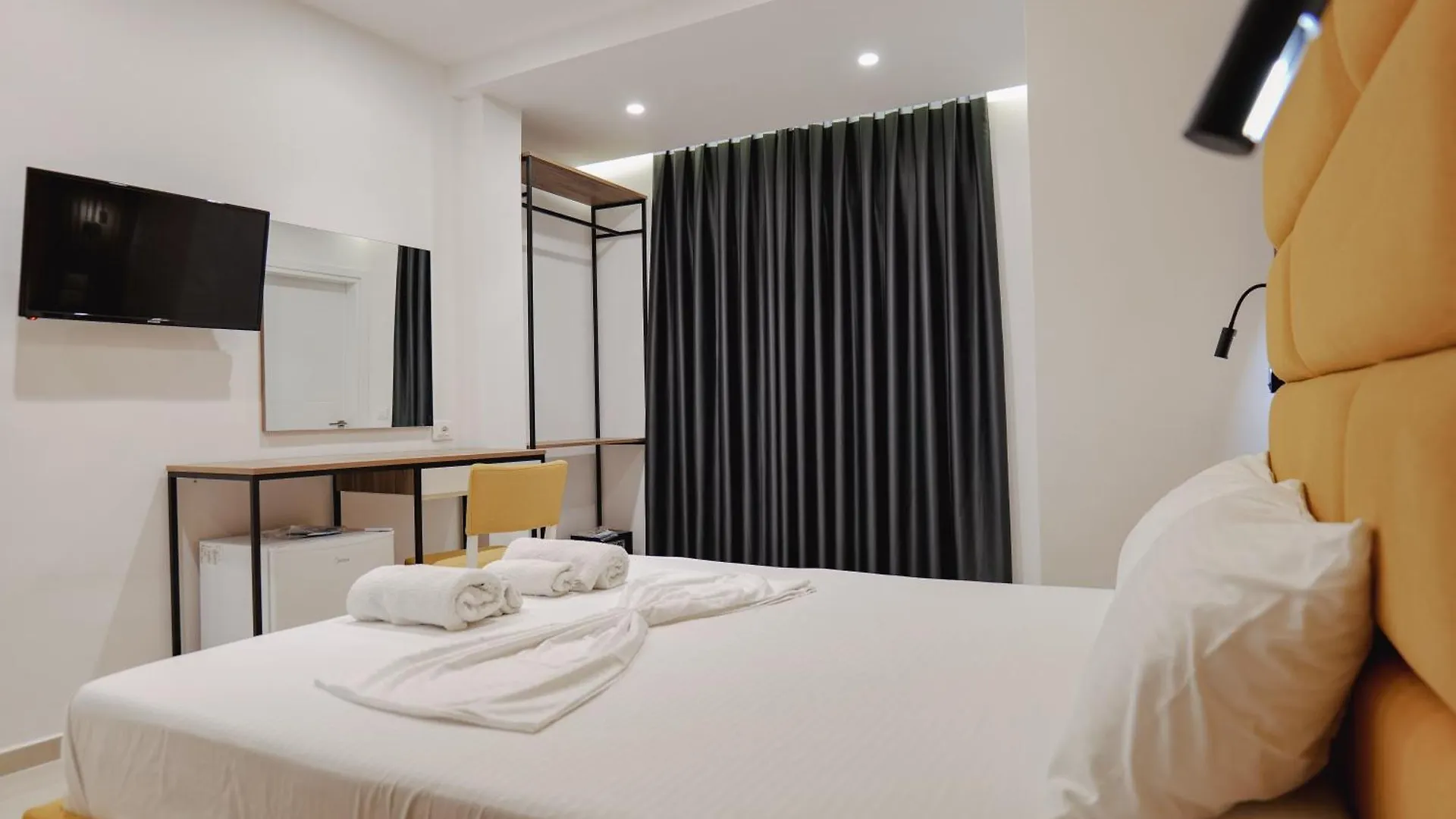 *** Hotel Vila Shpetimi Ksamil Albania
