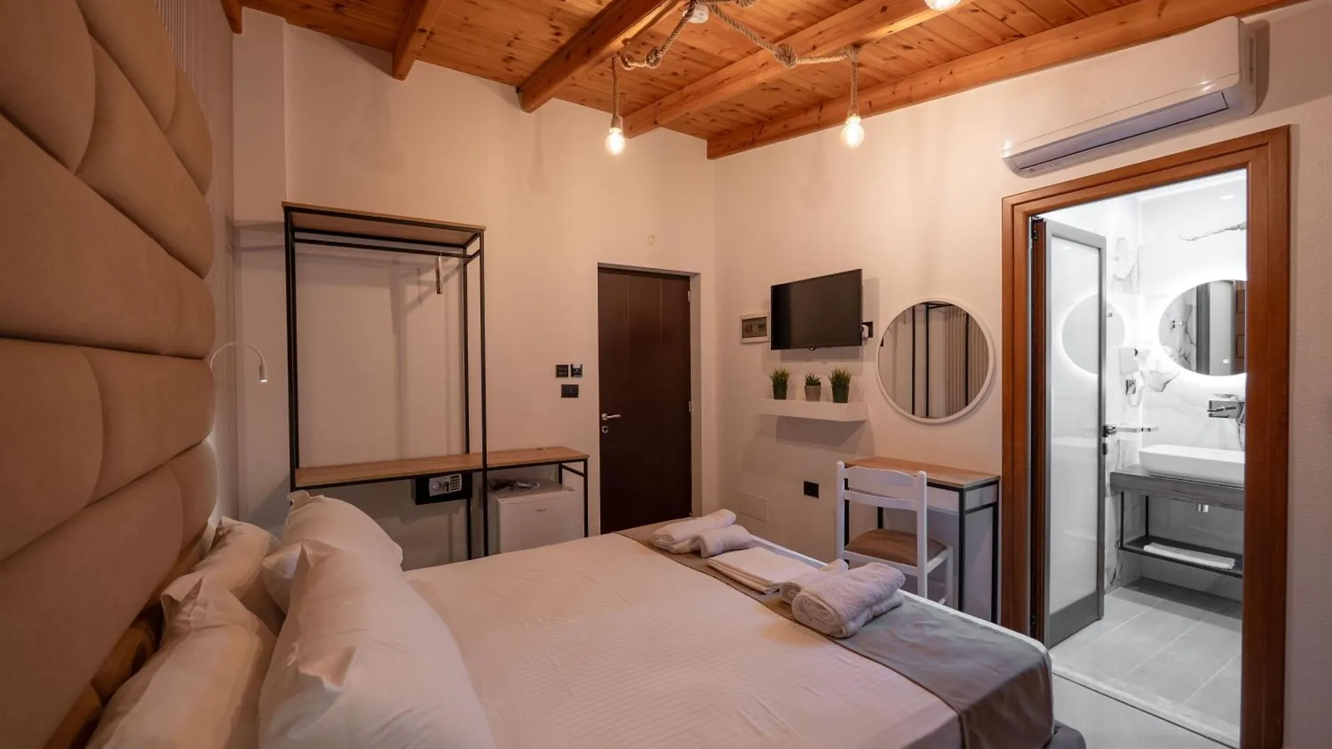 Hotel Vila Shpetimi Ksamil